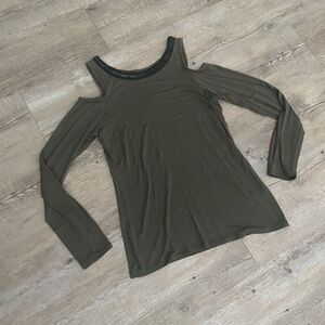 Sunnyside Green Cutout Shoulder Tops w/ embroidered collar
